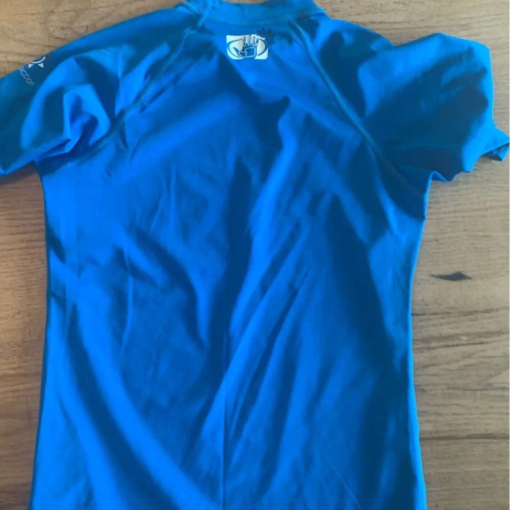 Body Glove Rashguard Short Sleeve Blue Kids‎ 8 Preloved